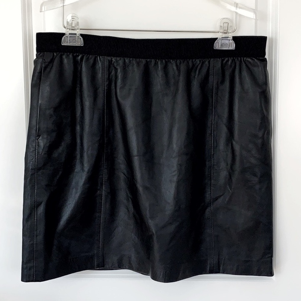 LOFT Genuine Leather Mini Skirt POCKETS!